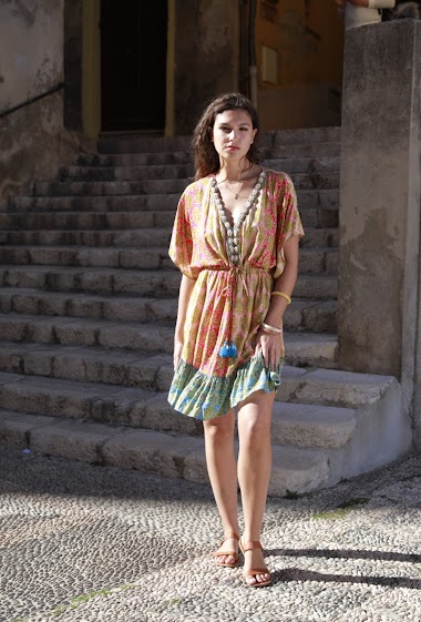 Wholesaler Last Queen - Gradient color bohemian dress with gilt effect seashell pompom bow