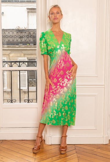 Gradient color print v-neck dress with gilding effect