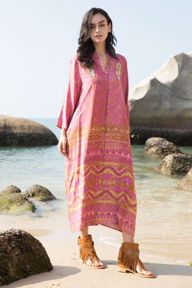 Wholesaler Last Queen - Long bohemian print T-shirt dress with embroidery and invisible pockets