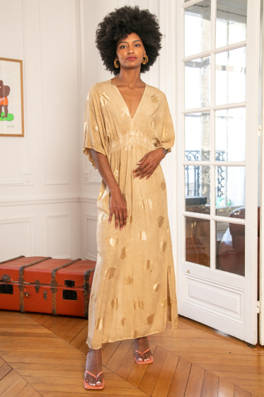 Wholesaler Last Queen - Long dress with gold print, backless with batwing sleeves