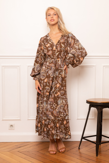 Wholesaler Last Queen - Long paisley print dress with LUREX buttoned in front, balloon sleeves