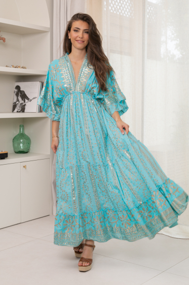 Wholesaler Last Queen - Long dress embroidered with sequins and pearls, V-neck with lining