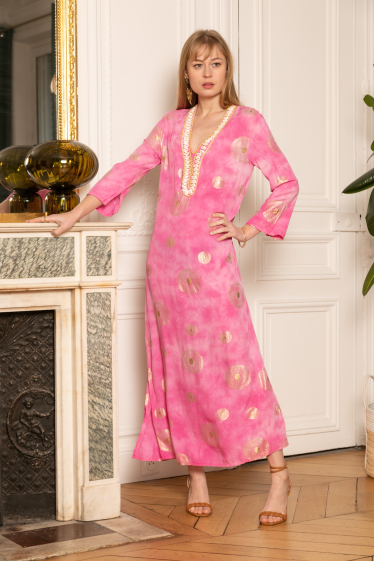 Wholesaler Last Queen - Long dress embroidered with shells by hand, printed with gilding effect