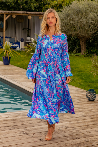 Wholesaler Last Queen - Long printed dress with elastic torso, buttoned in front with lantern sleeves