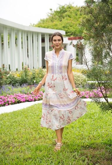 Wholesaler Last Queen - Long pleated dress with floral print, buttoned front with cap sleeve