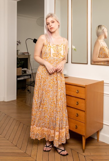 Großhändler Last Queen - Langes ärmelloses Kleid mit Bohème-Print und Quasten