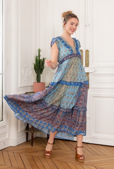 Wholesaler Last Queen - Long flared and flared dress with bohemian print and LUREX
