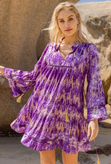 Mid-length dress printed with gold effect, flared sleeves