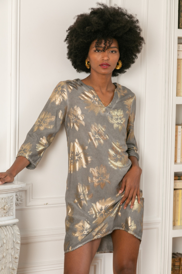 Wholesaler Last Queen - Gold print tunic dress, V neck with 3/4 sleeves