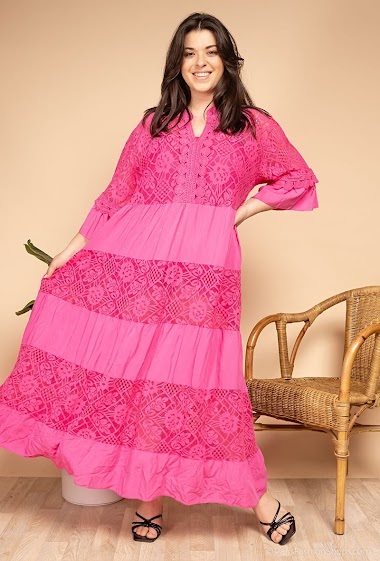 Wholesaler LAURA PARIS (MKL) - Long lace dress with overlay effect