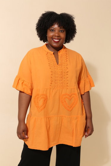 Wholesaler LAURA PARIS (MKL) - Long tunic with heart embroideries