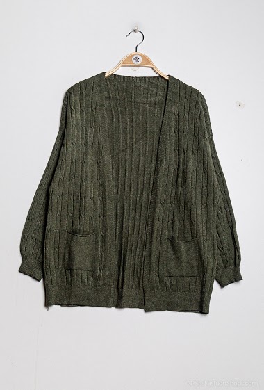 Wholesaler Léa & Luc - Cardigan with cable stitch and pockets