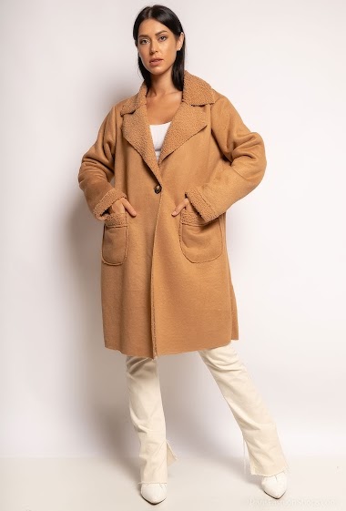 Wholesaler Léa & Luc - Faux suede fur-lined coat