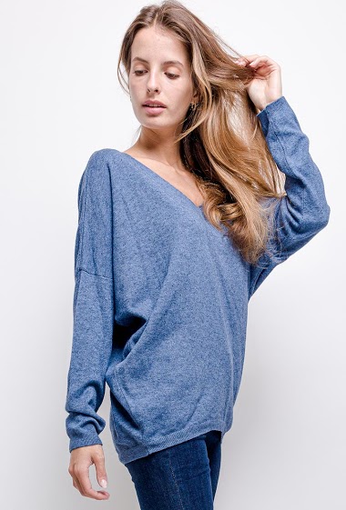 Wholesaler Léa & Luc - Sweater with batwing sleeves