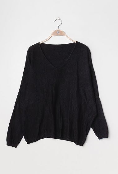 Wholesaler Léa & Luc - Sweater with batwing sleeves