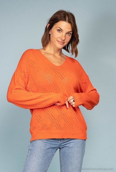 Großhändler Léa & Luc - Knitted v-necked sweater