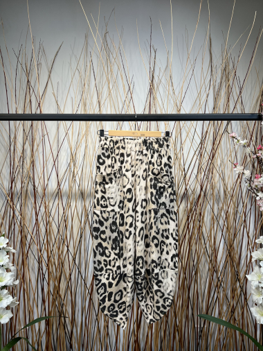 Wholesaler L'Emotion - Leopard Joggers with Large Thigh Pockets