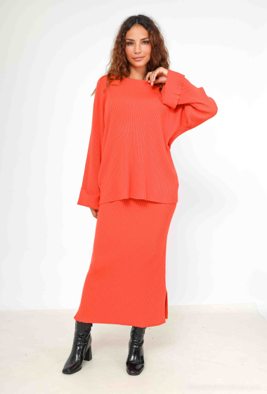Wholesaler Les Bonnes Copines - Knitted sweater and long skirt set