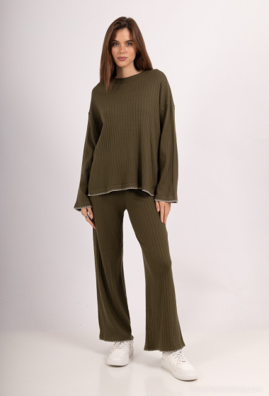 Grossiste Les Bonnes Copines - Ensemble pull et pantalon