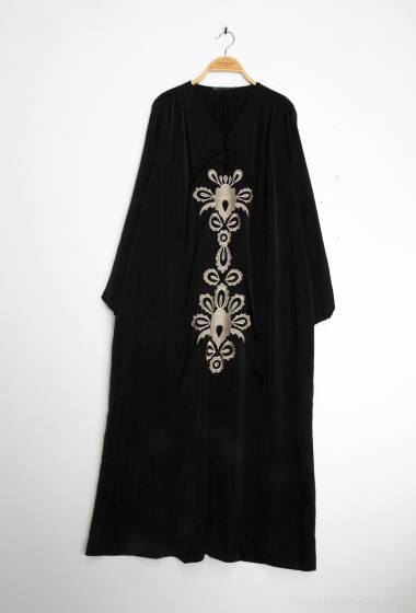 Grossiste Les Bonnes Copines - Robe longue motif brodée manche bouffantes