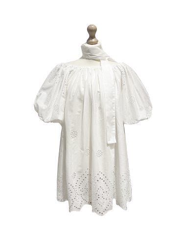 Großhändler L'ESSENTIEL - BALLON Kleid mit englischer Stickerei, U-Boot-Ausschnitt, Ärmeln und Gürtel