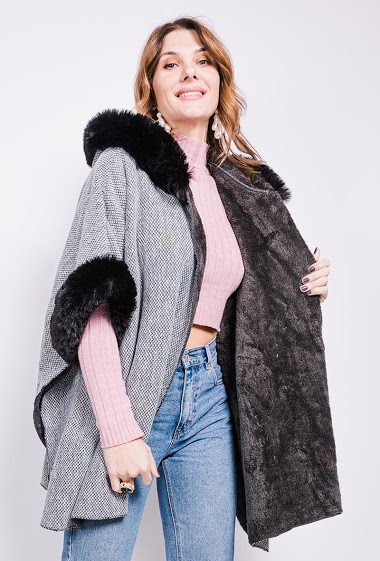 Wholesaler Lil' Moon - PONCHO WITH FUR