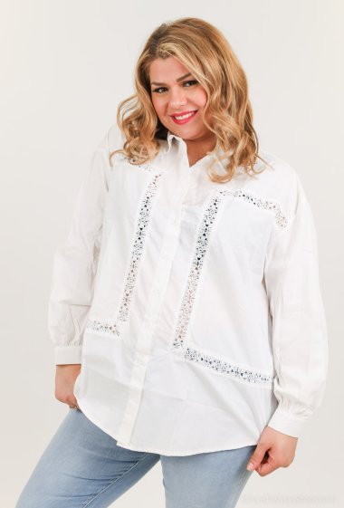 Grossiste Lilie Plus - chemise blanche présente un style bohème grande taille