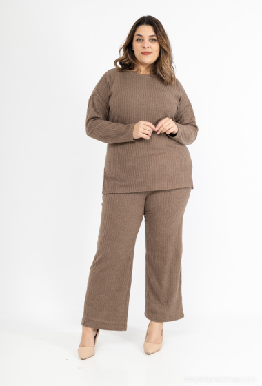 Wholesaler Lilie Plus - Plus Size Round Neck Top Wide Leg Pants Sets
