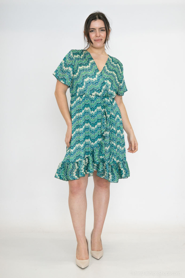 Grossiste Lilie Plus - Robe courte à imprimé chevron vert et bleu grande taille