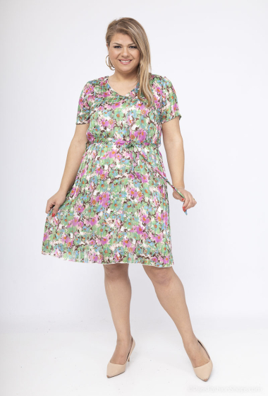 Mayorista Lilie Plus - Vestido corto con estampado floral multicolor de talla grande
