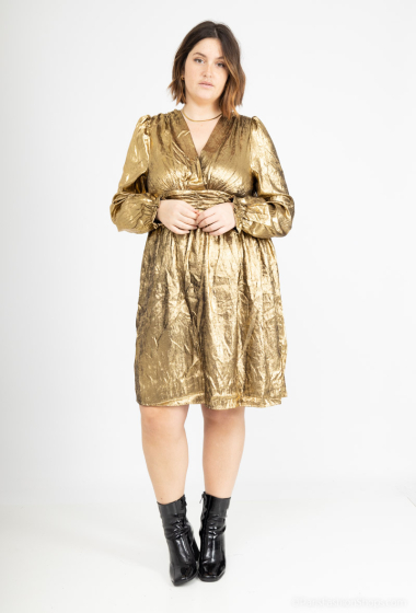 Grossiste Lilie Plus - Robe courte dorée grande taille