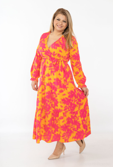 Wholesaler Lilie Plus - long dress features a bold floral pattern plus size