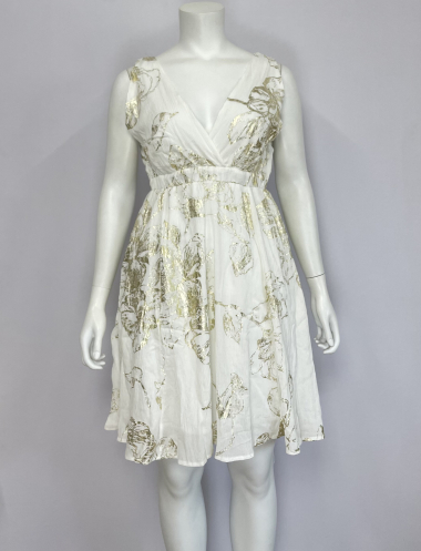 Grossiste Lilie Plus - robes courtes avec  un motif floral en relief grande taille