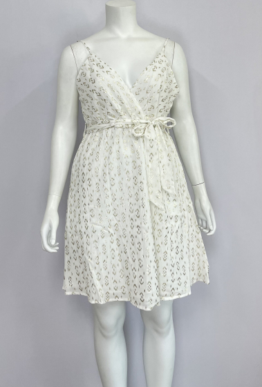 Grossiste Lilie Plus - Robe blanche estivale avec un motif délicat grande taille