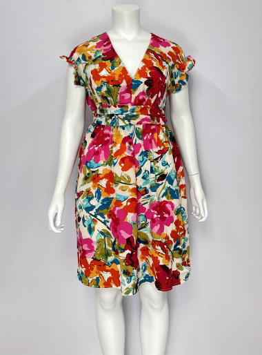 Grossiste Lilie Plus - robe courte avec un imprimé floral grande taille