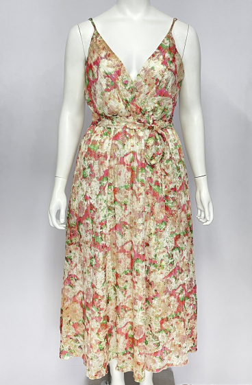 Grossiste Lilie Plus - robes longues avec un  motif floral multicolore sur fond clair, grande taille