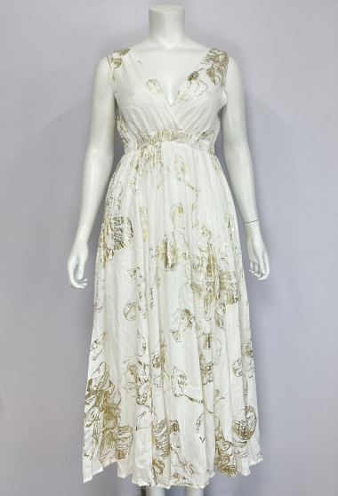 Grossiste Lilie Plus - robes longues avec un motif floral en relief grande taille