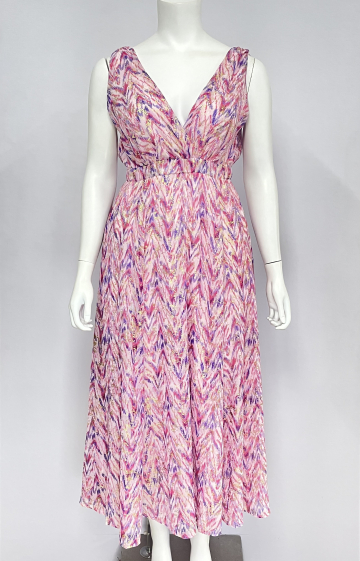 Grossiste Lilie Plus - robes longues avec un imprimé plumes et des motifs abstraits. grande taille