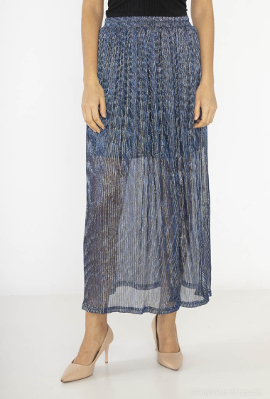 Grossiste Lilie Rose - La jupe longue est faite d'un tissu plissé métallique