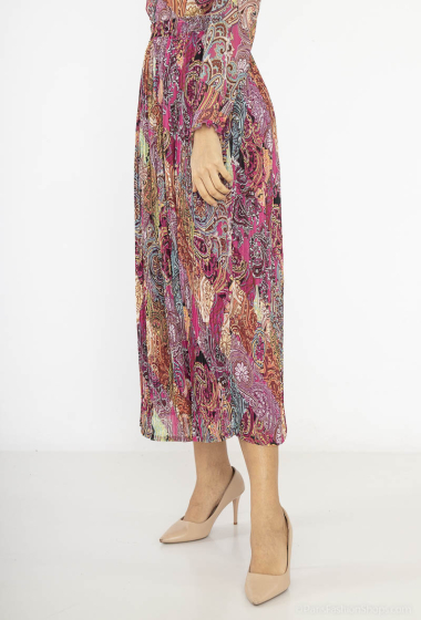 Grossiste Lilie Rose - La jupe plissé avec un imprimé cachemire vibrant