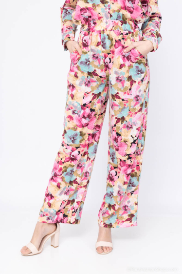 Grossiste Lilie Rose - pantalon avec un imprimé floral coloré