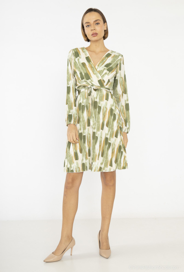 Wholesaler Lilie Rose - wrap dress seduces with its abstract print