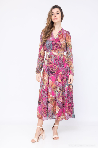 Grossiste Lilie Rose - Robe longue dos ouvert avec un imprimé paisley multicolore