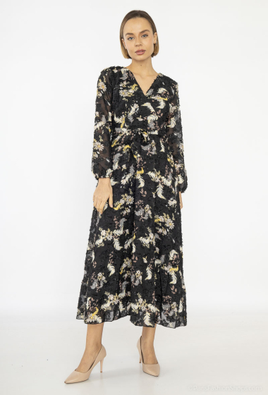 Grossiste Lilie Rose - robe longue à la mode est ornée d'un motif floral