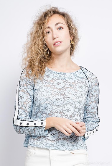 Wholesaler 88FASHION - Blouse in lace
