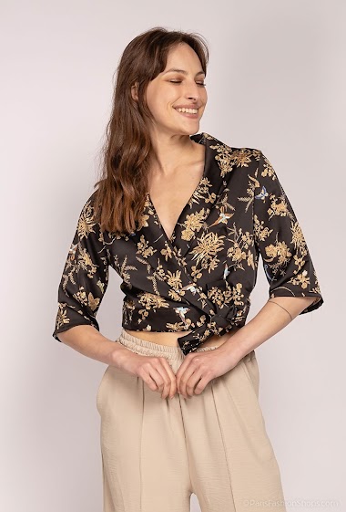 Wholesaler 17 AUGUST - Knotted blouse