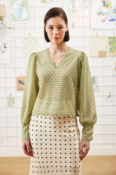 Wholesaler Lily White - Perforated blouse