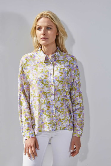 Großhändler Lily White - Fließendes Hemd mit Blumendruck