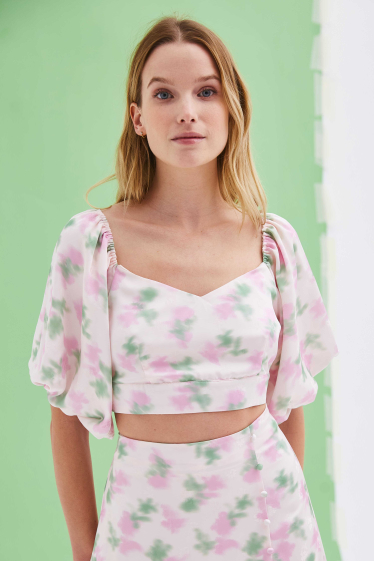 Wholesaler Lily White - Floral print backless crop top