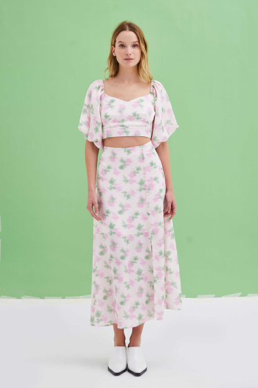 Wholesaler Lily White - Floral print long skirt with slit